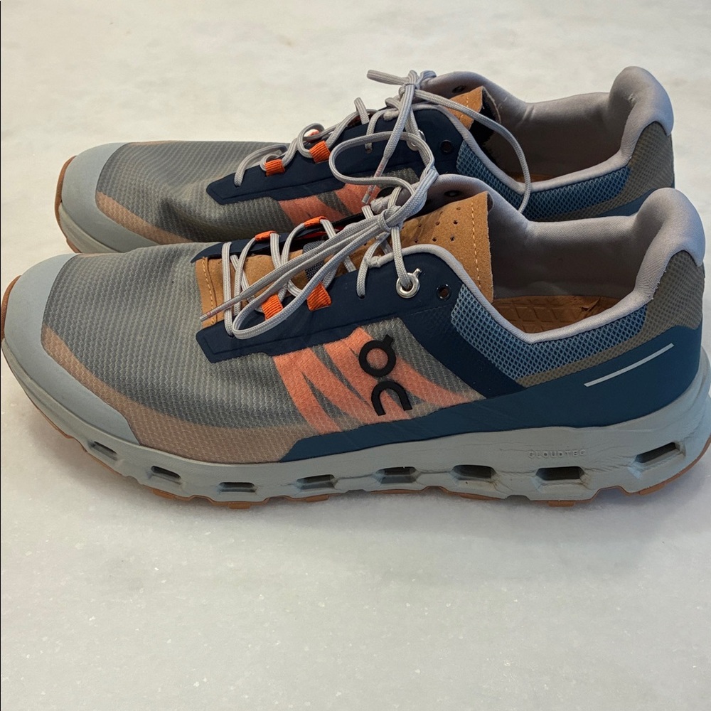 On Cloud Running Men's Gray and Orange Shoes